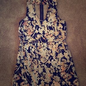 NY&Co. Tie waist dress